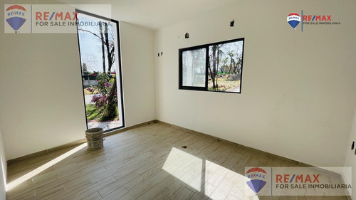 Pre-venta De Casa En Cuernavaca, Col. Acapatzingo, Cuernavacaclave 4205