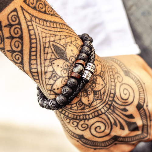 Imagen 3 de 10 de Pulsera Piedra Volcánica Energías