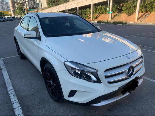Imagem 2 de 9 de Mercedes-benz Classe Gla 2015 1.6 Style Turbo 5p