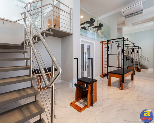 Imagem 10 de 17 de Apartamento 4 Suítes, 3 Vagas De Garagem No Centro Em Balneário Camboriú/sc - Imobiliária África - Ap00519 - 69809262