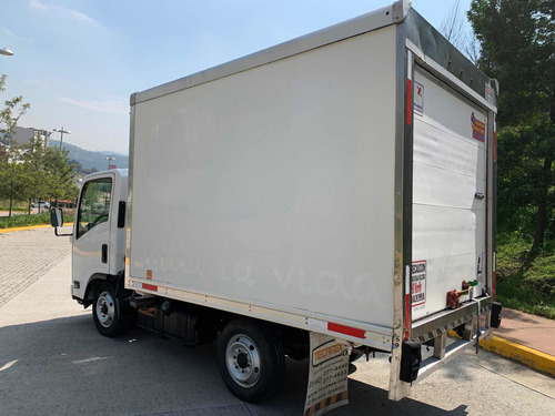 Imagen 2 de 11 de Isuzu Elf-200 2012