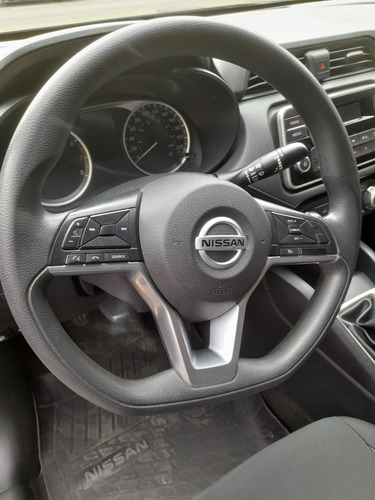 Nissan Versa 1.6 Sense Mt