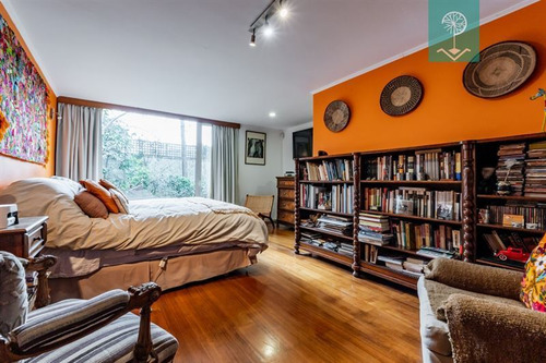 Venta Casa 6 Dormitorios 4 Baños En Cerro Calan, Las Condes