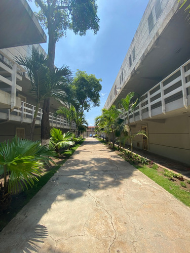 Imagen 2 de 12 de Relajante Apartamento En Alquiler Vacacional Lecheria Conjunto Residencial Doral Beach