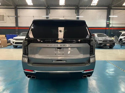 Chevrolet Suburban Blindado nivel V + 6.2 High Country 4X4 At