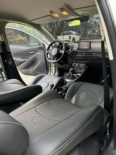 Mazda 2 1.5 Touring