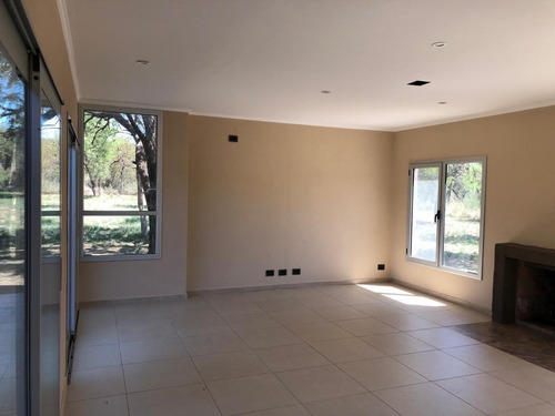 Imagen 5 de 30 de Moderna Casa De Diseño - Los Molles - Merlo San Luis