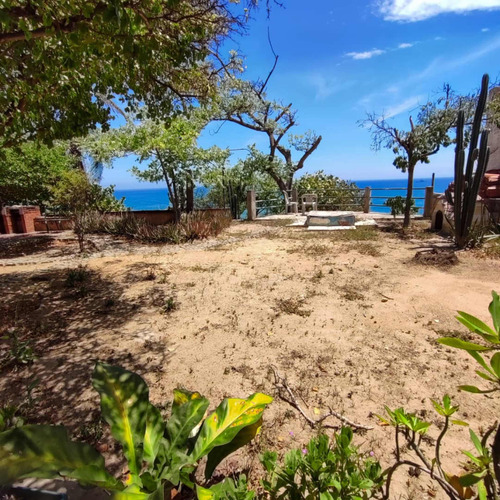 Casa Quinta Con Anexo Tipo Rústico Colonial En Playa Grande