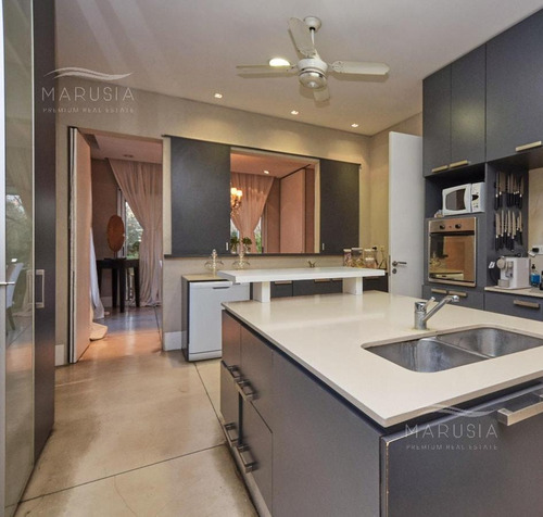 Venta Casa Estilo Racionalista 4 Dormitorios En Ayres De Pilar