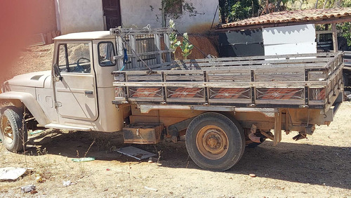 Imagem 4 de 4 de Toyota Bandeirante L