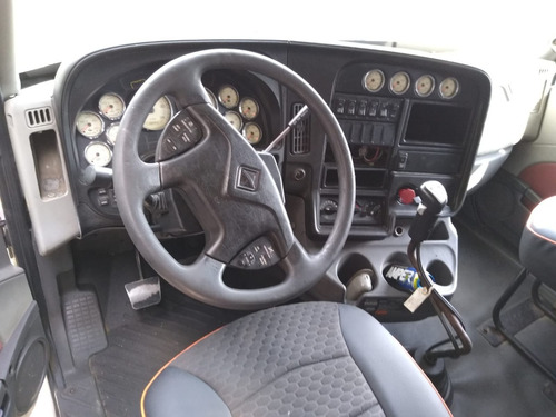 Imagen 10 de 14 de Prostar Color Blanco Cummins Isx 18vel Modelo 2015,