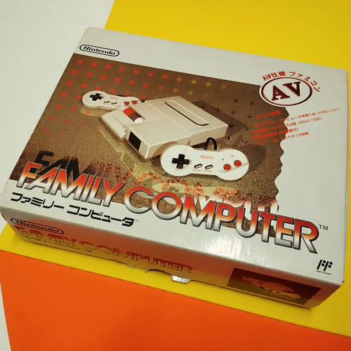 Nintendo Famicom Av (family Computer) En Caja  Sin Uso!!!