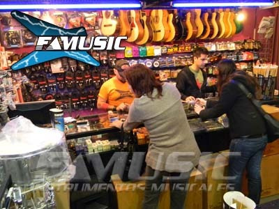Imagen 2 de 7 de Tumbadora Lazer Ftc9201y Conga Para Colgar #liq