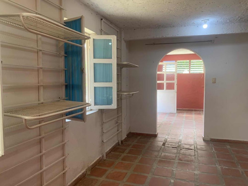 Alquilo Anexo De 60 M2, 1h, 1b, 1pe - Urb. El Sitio