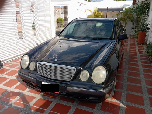 Mercedes Benz E240