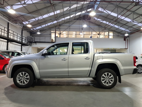 Imagen 4 de 25 de Volkswagen Amarok V6 Comfortline V258 Cv My22 0km Dcolores