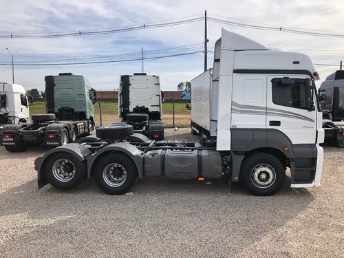 Imagem 6 de 25 de Mercedes Benz Axor 2544 6x2 Ano 2019 Trucado