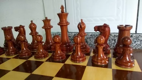 Tabuleiro e Peças de Xadrez de Madeira Peso e Medidas Oficiais [Sob  encomenda: Envio em 45 dias] - A lojinha de xadrez que virou mania nacional!