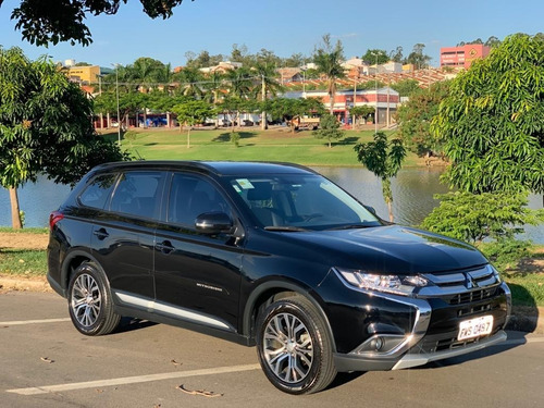 Imagem 1 de 10 de Mitsubishi Outlander