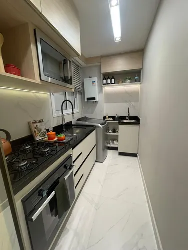 Casa Ampla E Com Bastante Espaço