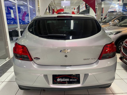 Chevrolet Onix Onix 1.4 MPFI LTZ 8V FLEX 4P MANUAL