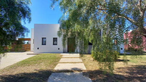 Casa A La Venta En San Sebastián, Escobar