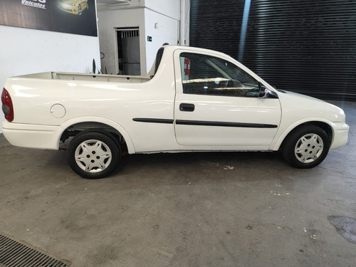 Chevrolet Corsa 1.6 MPFI ST CS PICK-UP 8V GASOLINA 2P MANUAL