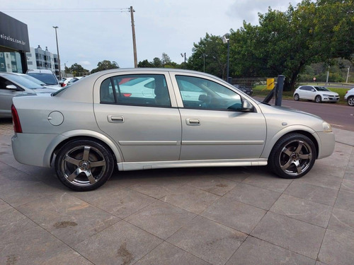 Imagem 5 de 12 de Chevrolet Astra 2.0 Mpfi Cd Sedan 8v Gasolina 4p