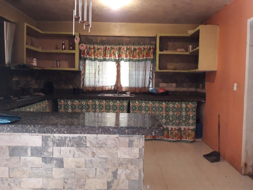 Imagen 12 de 14 de Casa En Guarenas, Urb. Los Caminos
