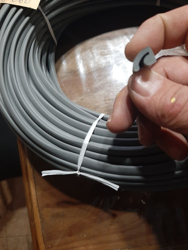 Imagen 2 de 2 de Vespa Burlete Para Cofanos Gris