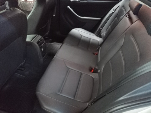 Volkswagen Vento 2.5 Luxury 170cv 2014