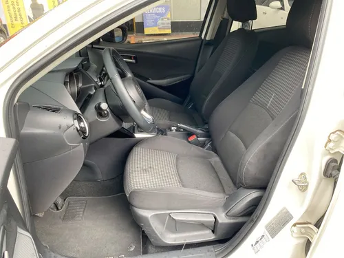 Mazda 2 1.5 Touring Mt
