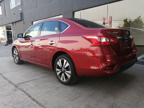 Imagen 3 de 15 de Nissan Sentra Exclusive 2019