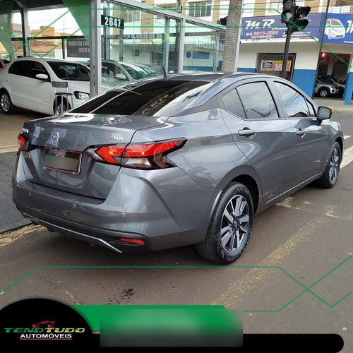 Imagem 3 de 9 de Nissan Versa Advance 1.6 Cinza 2021