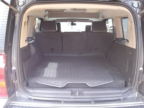 Jeep Commander