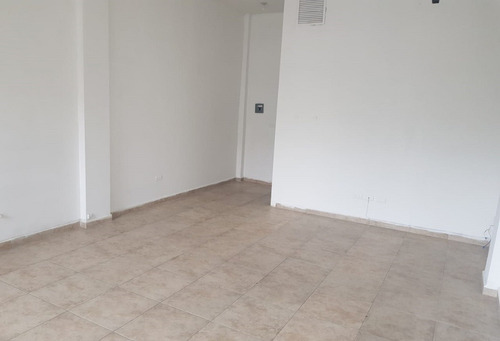 Imagen 4 de 15 de Local Plaza Comercial En Renta, Monterrey, Nuevo León