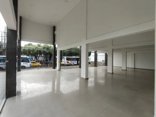 Local En Arriendo En Quinta Oriental. Cod A30746