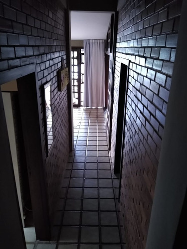 Imagem 12 de 17 de Casa A Venda Em Ponta Negra