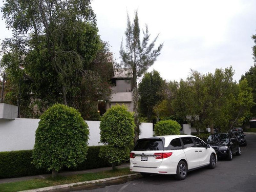 Imagen 22 de 23 de Casa En Una De Las Mejores Calles De Bosques