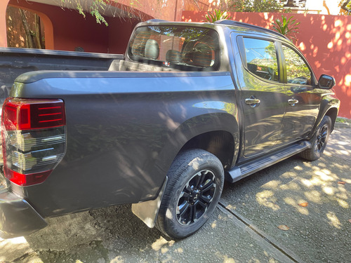 Mitsubishi L200 2.4 Triton Sport Hpe Cab. Dupla 4x4 Aut. 4p 6 marchas
