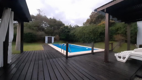 Casa En Venta Con Pileta Abierta En Rincón Del Indio, Maldonado, Uruguay.