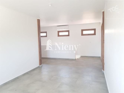 Casa En Venta De 6 Dorm. En Machalí, Condominio Doña Matilde