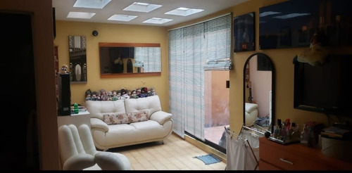 Imagen 2 de 7 de Se Vende Casa En Clavería