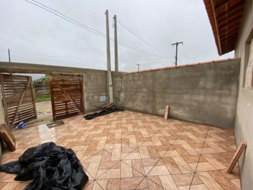 Imagem 17 de 17 de Casa No Bairro Savoy, Em Itanhaém, Litoral Sul De São Paulo, Localizada No Lado Serra. Possui Piscina, Churrasqueira E Vaga Para 02 Automóveis.