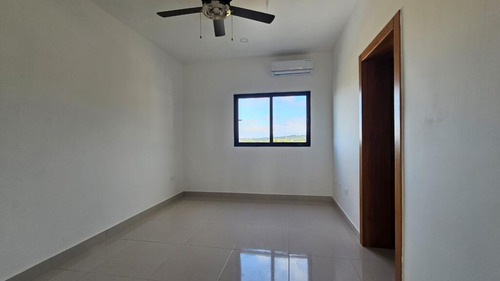 3093- Aptos. En Torre Alta, Puerto Plata