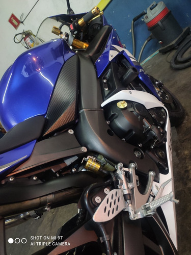 Yamaha Yzf R1