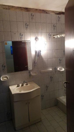 Imagen 7 de 12 de Local Con Vivienda Y Losa Preparada Para Edificar Departamentos