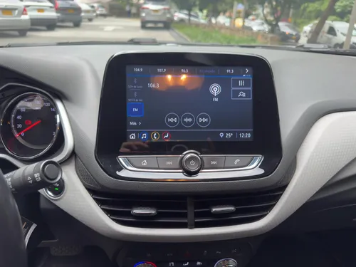 Chevrolet Onix 1.0T Premier Hatch At