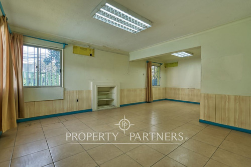 Amplia Casa Comercial En Venta, Ñuñoa!