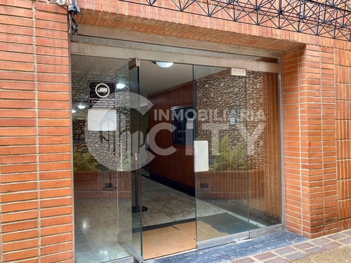 Cb Versátil Oficina En La Campiña Para Alquiler